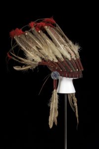 North american war bonnet