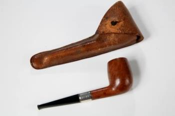 Pipe in leather case, with paper insert, formerly belonging to Dr Edward Adrian Wilson, dated 1900 – purchased for £5,000 by the Friends in 2016.